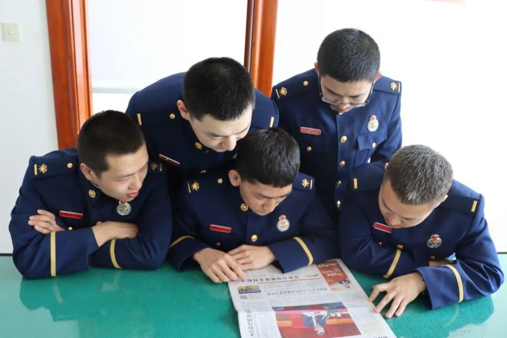 可爱奥莉甜美夏装